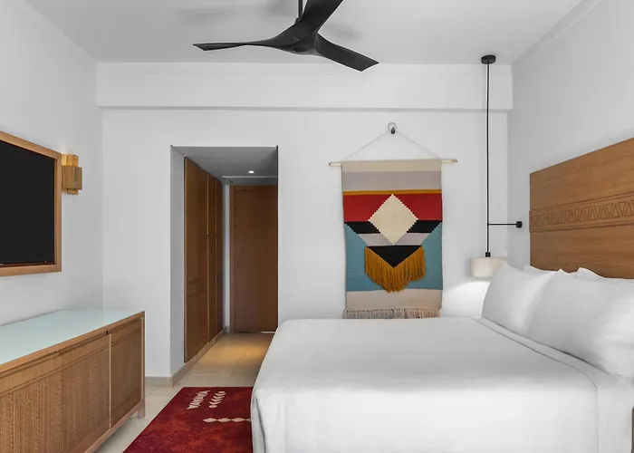 Doubletree By Hilton Sharks Bay Resort