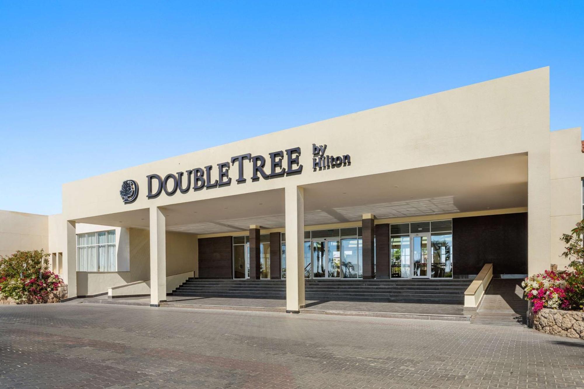 Resort Doubletree By Hilton Sharks Bay 4*