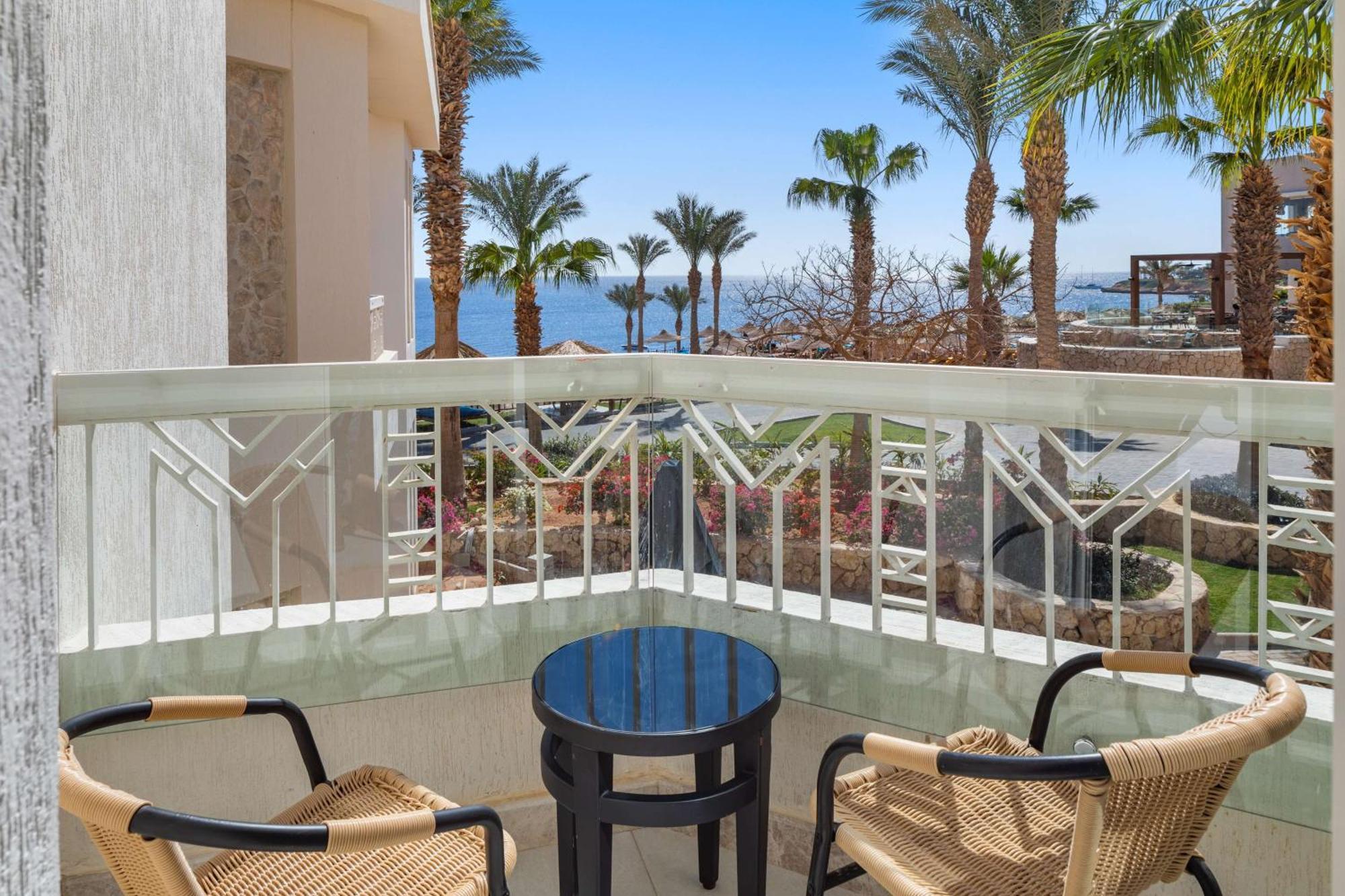 Doubletree By Hilton Sharks Bay 4*