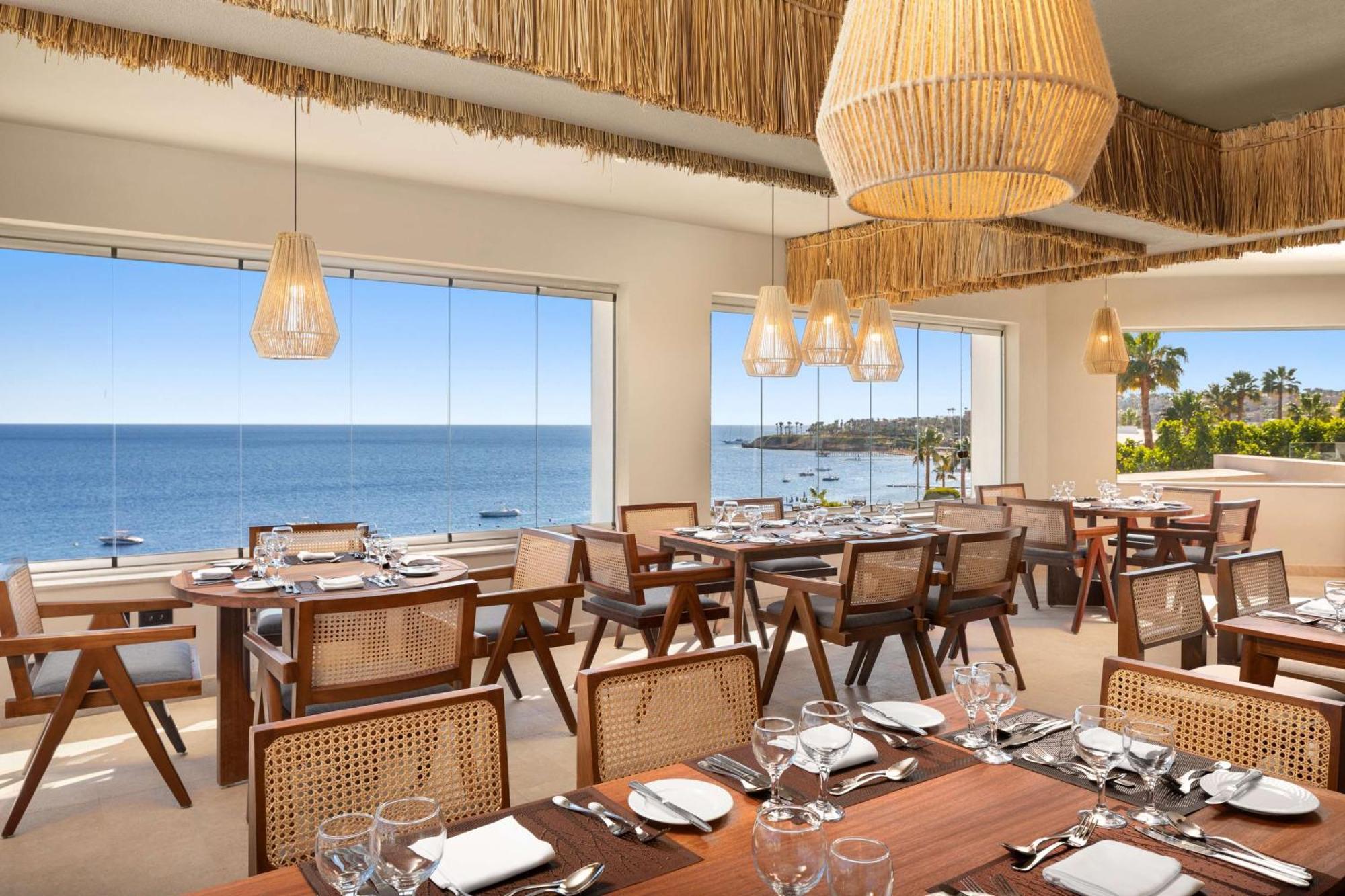 Resort Doubletree By Hilton Sharks Bay